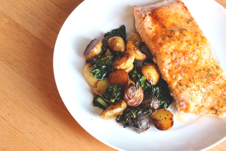 Broiled Salmon with Roasted Potatoes and Kale